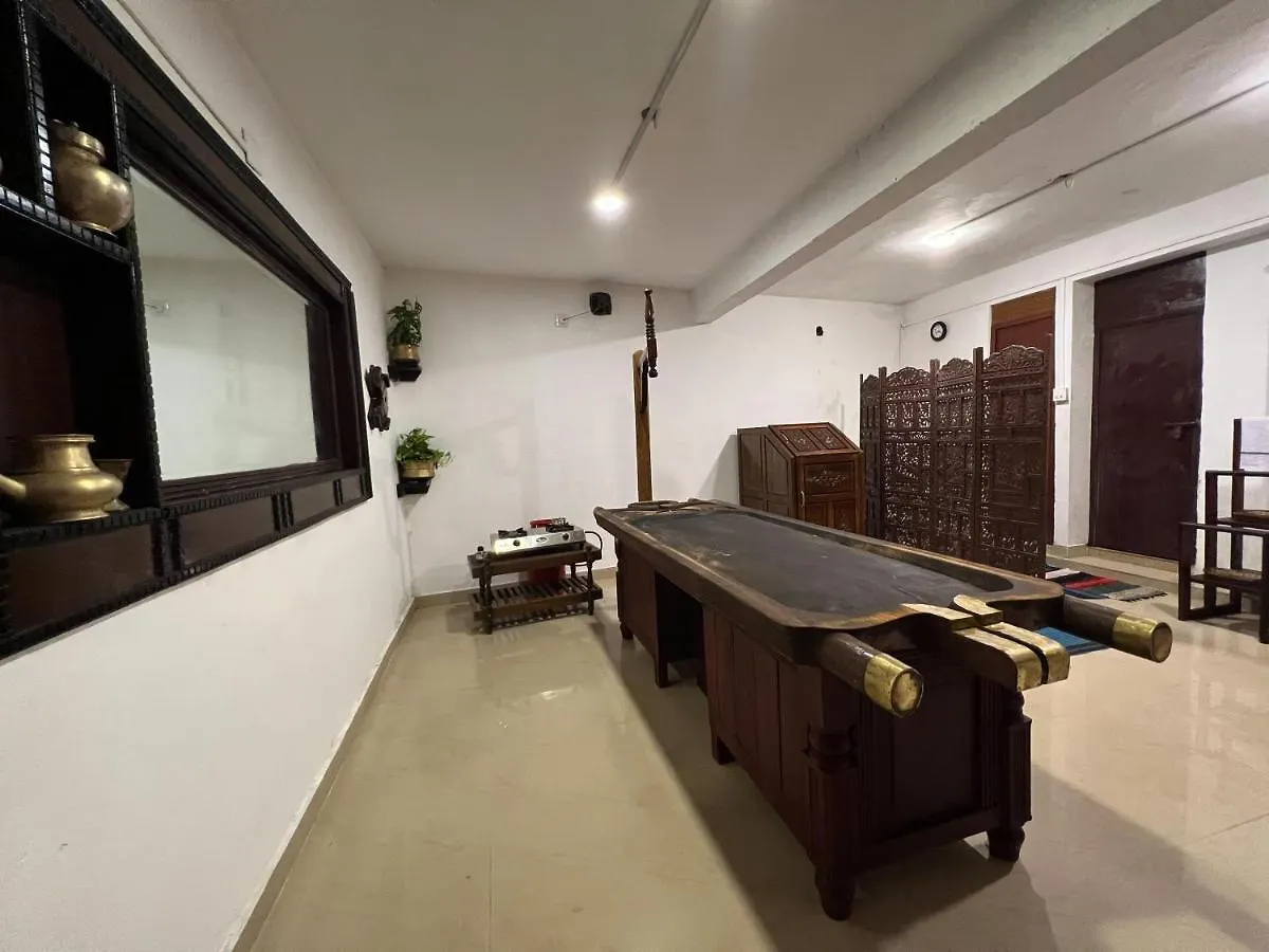 Hotel Vedha Ayurvedic Panchakarma Treatment Centre Alappuzha